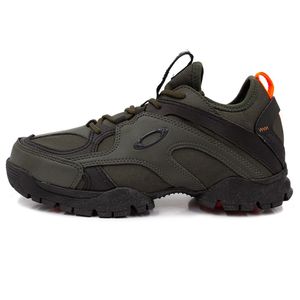 TÊNIS MASCULINO OAKLEY SIERRA MARROM
